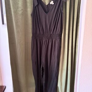 A New Day Black V-Neck Garment